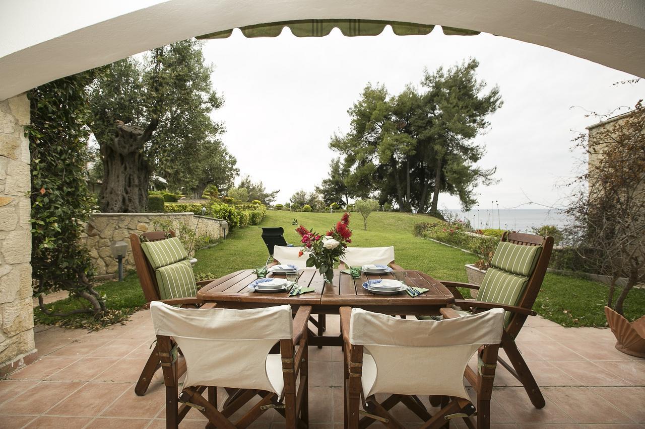Blue Crab, Beachfront House In Kalandra #Feelslikehome Hanioti Luaran gambar